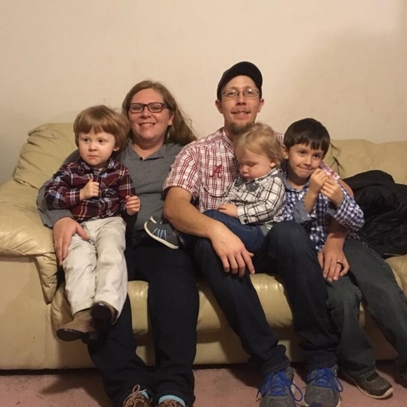 Meet your Posher, Kayla - Picture 1 of 1